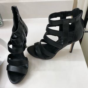 Women’s leather sandals